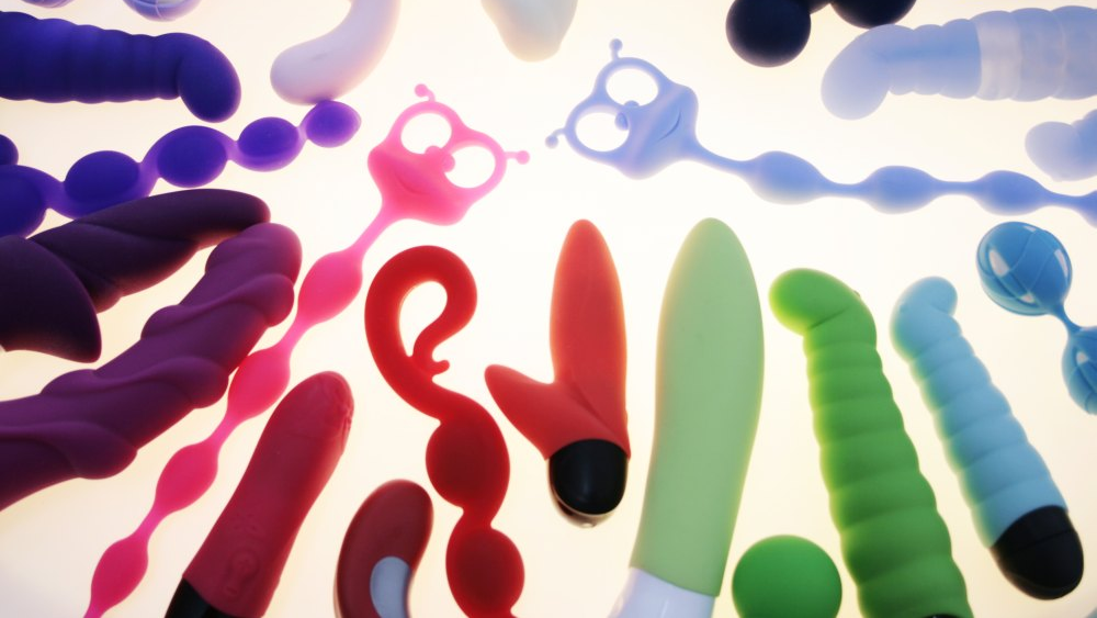 Booty Basics - The Ultimate Cheeky Guide to Anal Play for 1722145487 558 Booty Basics The Ultimate Cheeky Guide to Anal Play