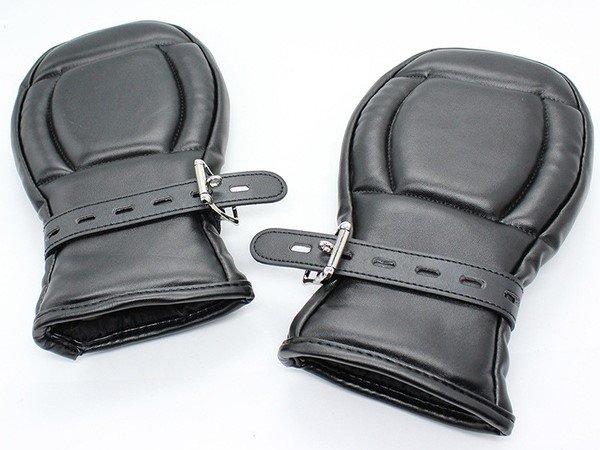 Learn about BDSM gloves - from fur to funky fisting textures 1722173987 647 Learn about BDSM gloves from fur to funky fisting