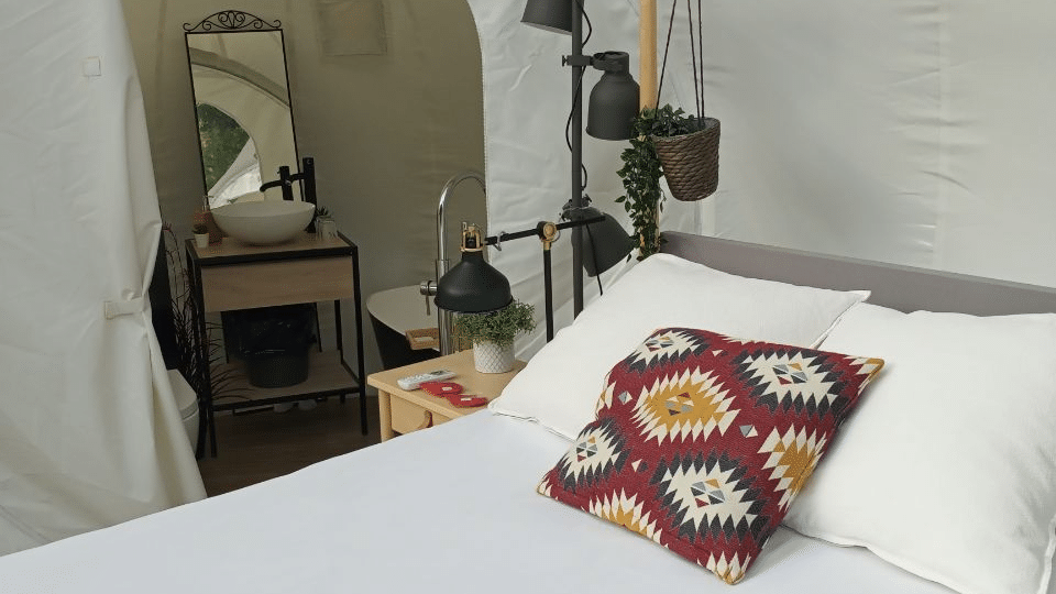 Bubble Tent Experience