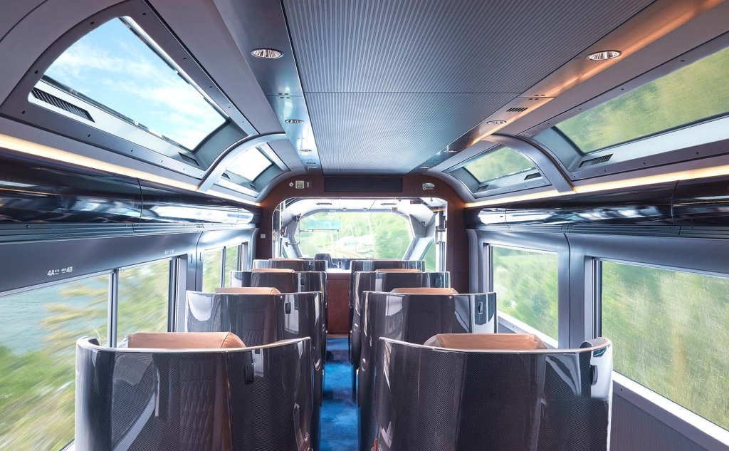 saphir odoriko Japan sightseeing train