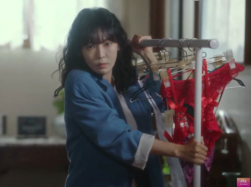 Korean movie star Kim So-yeon stars in sex comedy Banned at 19 