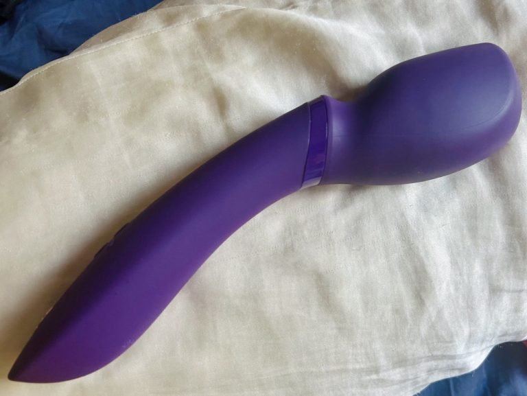 We-Vibe Wand 2 – Girly Juice