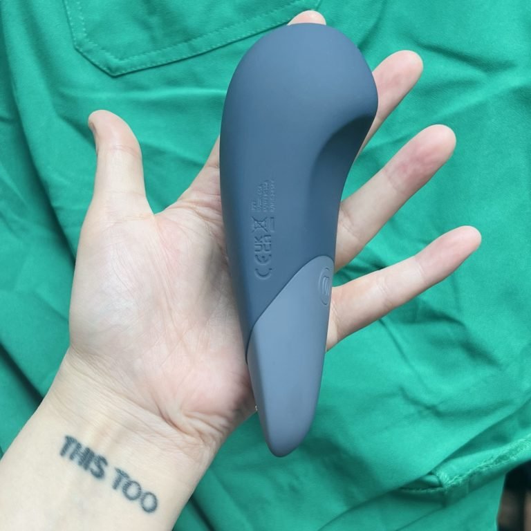 Womanizer Vibe (Womanizer’s first vibrator!) – Girly Juice