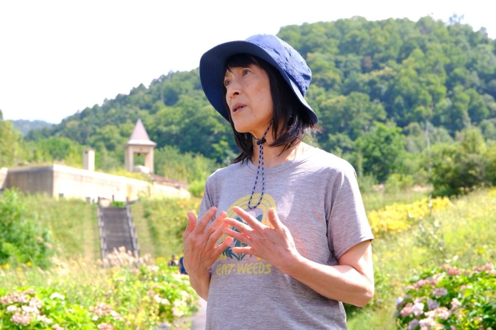 Egawa-san guide Usu Mt.