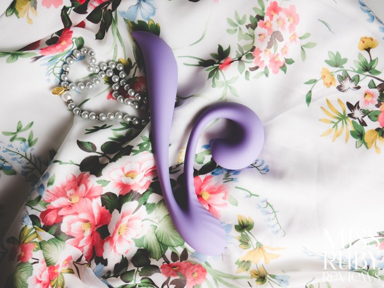 Review: Tracy's Dog Junibell Rabbit Vibrator