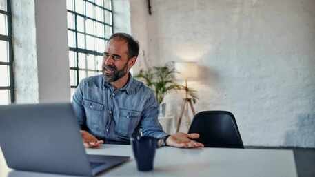 Men with gender and porn addiction talk to a linear sex therapist in Minnesota near Twin Cities.