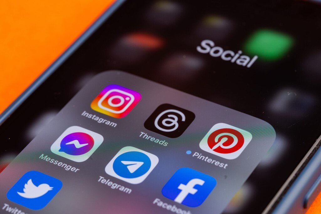 US visa applicants must set their social media accounts to